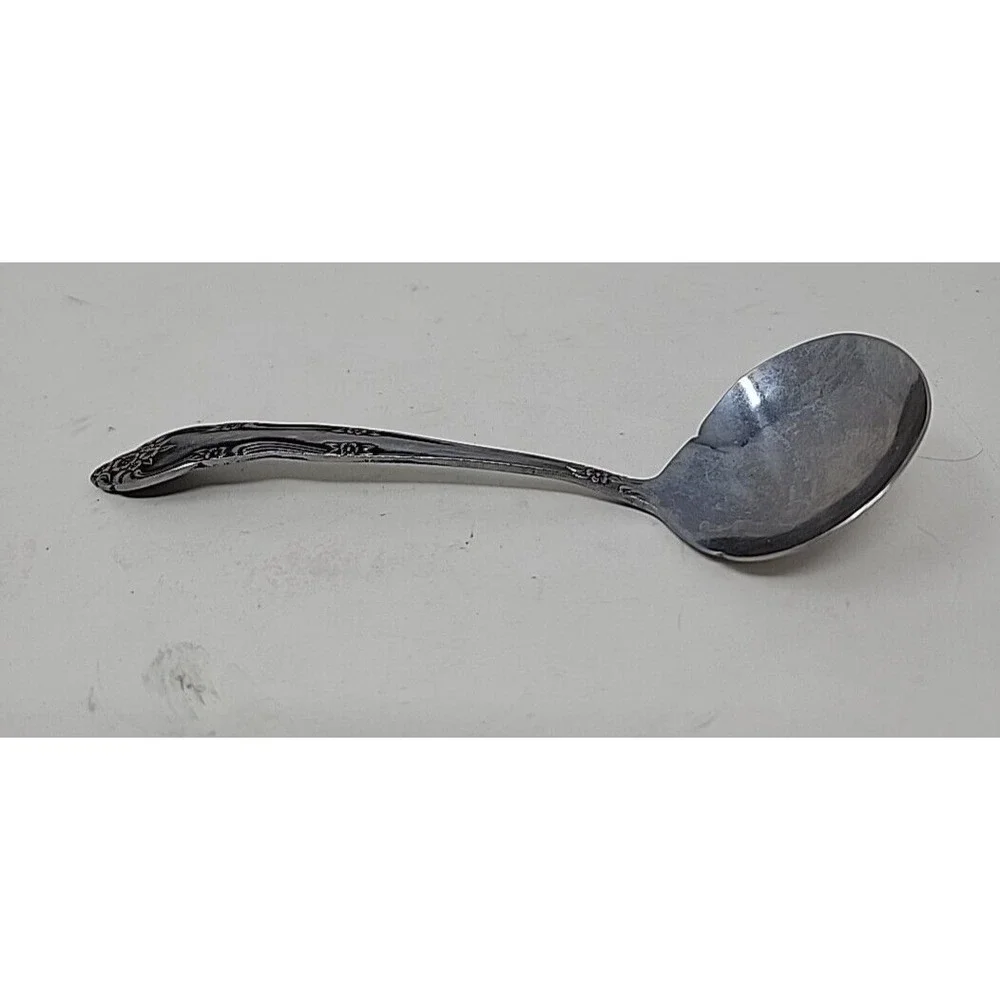 Stanley Roberts Rogers Co Dream Rose Pattern Ladle 6 3/8
